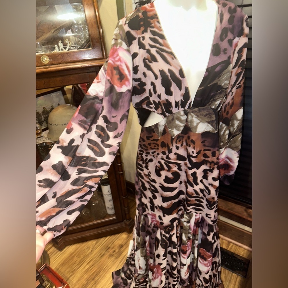 NWT  GIFFNISETTI Leopard Print Long Sleeve Ruffle Hem Dresses Party Maxi Dress - Picture 4 of 10